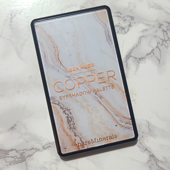 Bare Minerals GenNude eyeshadow palette - Picture 2 of 3